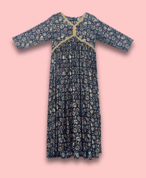 Aaliya Cut Top